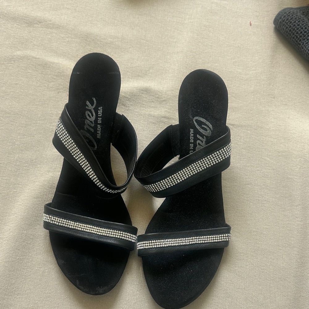 Onex Black Sandals with Sparkling Accents